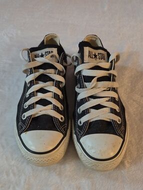 Converse All Star  Black Low-Top Canvas Sneakers M5.5/W7.5